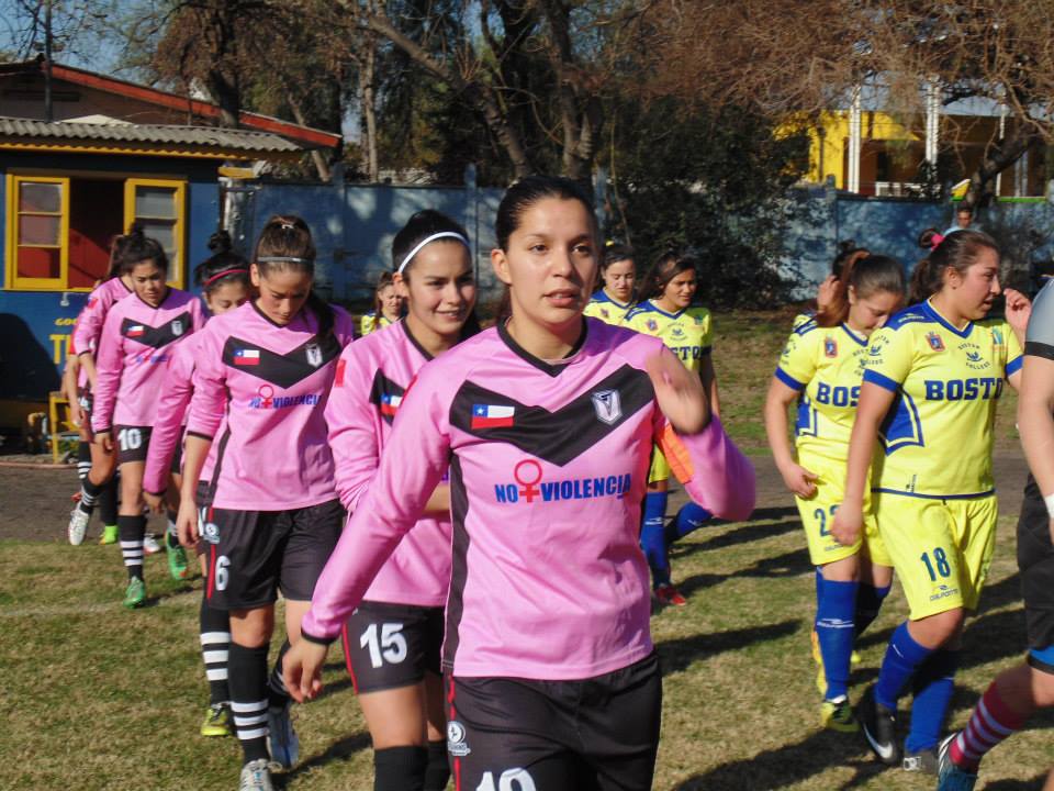 Fútbol Femenino Boston College vs Santiago Morning por la segunda fecha del Campeonato de Clausura del Torneo ANFP 2015