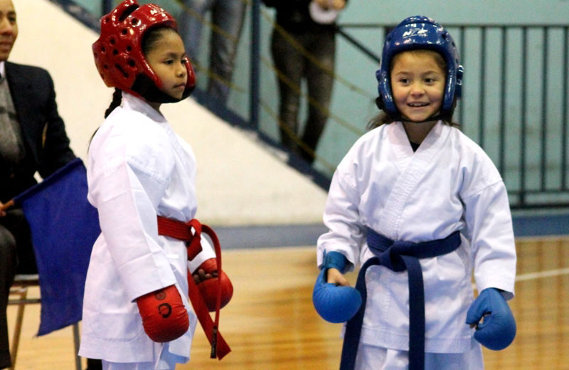 Gran campeonato de Karate escolar se realizó en Boston College