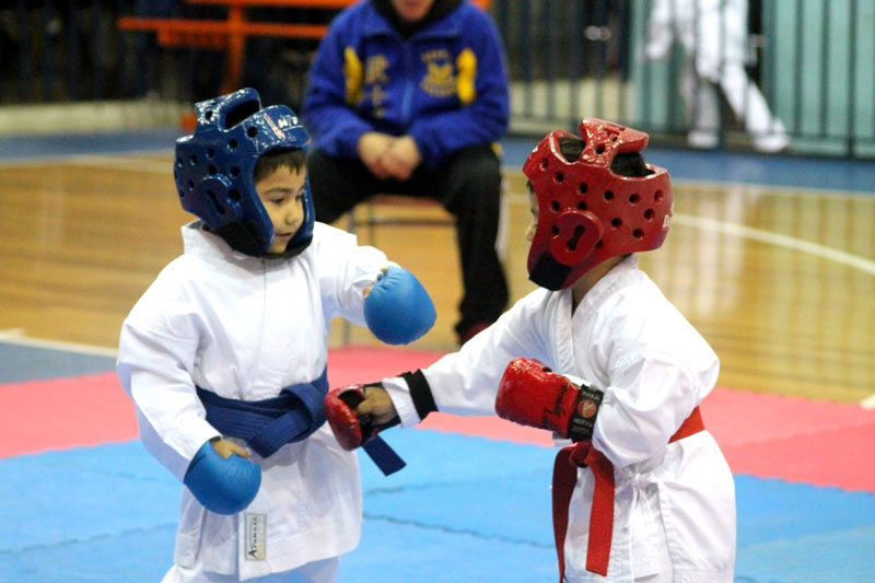 Gran campeonato de Karate escolar se realizó en Boston College