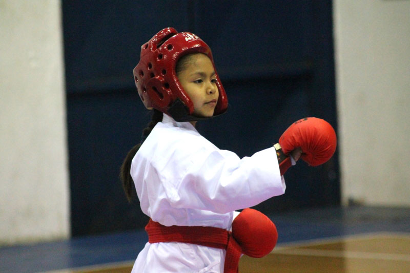 Gran campeonato de Karate escolar se realizó en Boston College