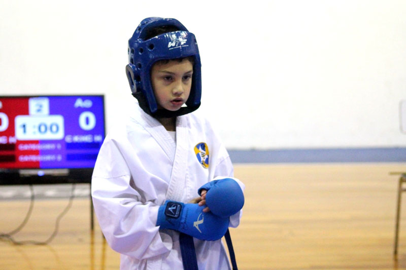 Gran campeonato de Karate escolar se realizó en Boston College