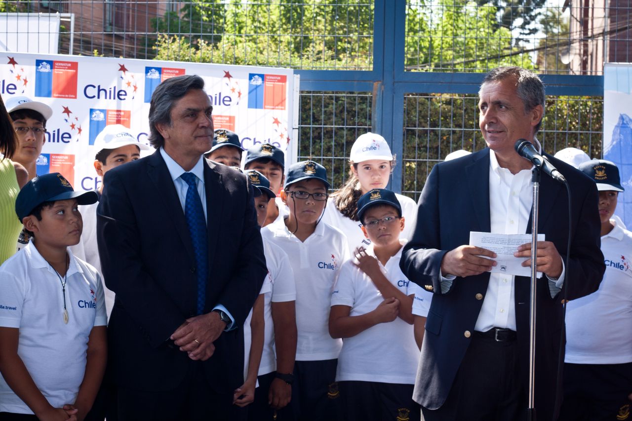 Benjamín Alvarado junto a importantes golfistas participaron de la inauguración del Putting Green Golf de Boston College La Farfana y da el vamos al Classic