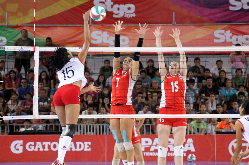 Con Chris Vorpahl y Catalina Melo a la Cabeza, la selección de voleibol femenino sigue invicta en el torneo