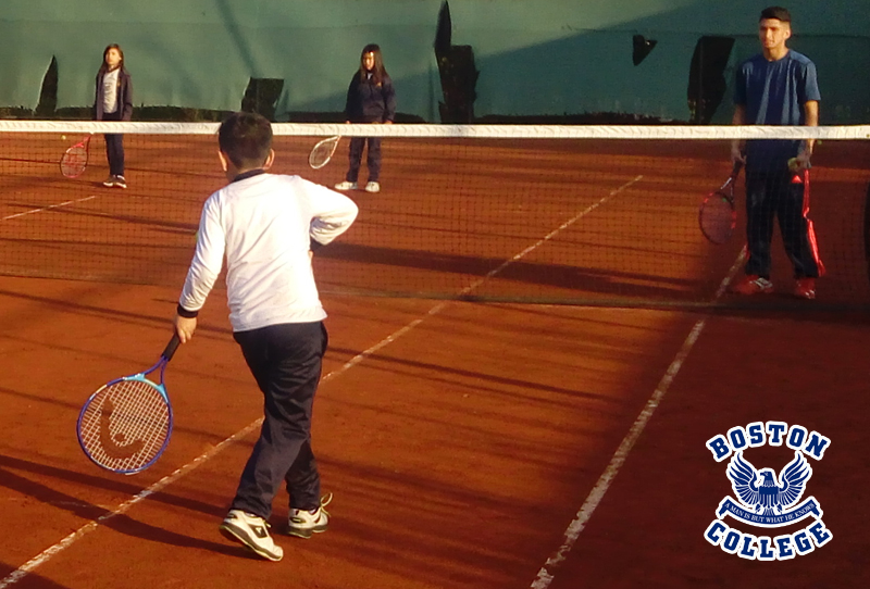 Tenis del Boston College se prepara para torneos nacionales Sub10 en el Rancho de La Farfana