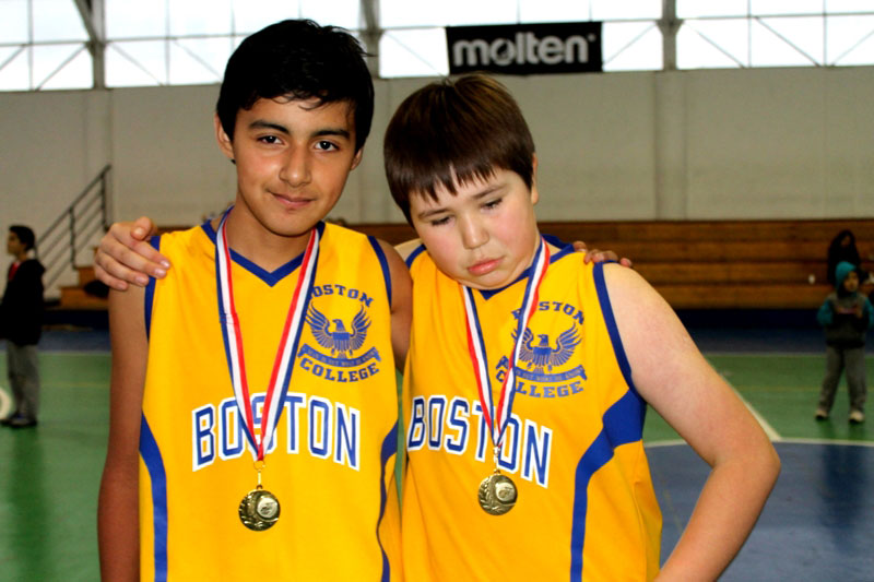 Boston College gritó campeón en el básquetbol escolar