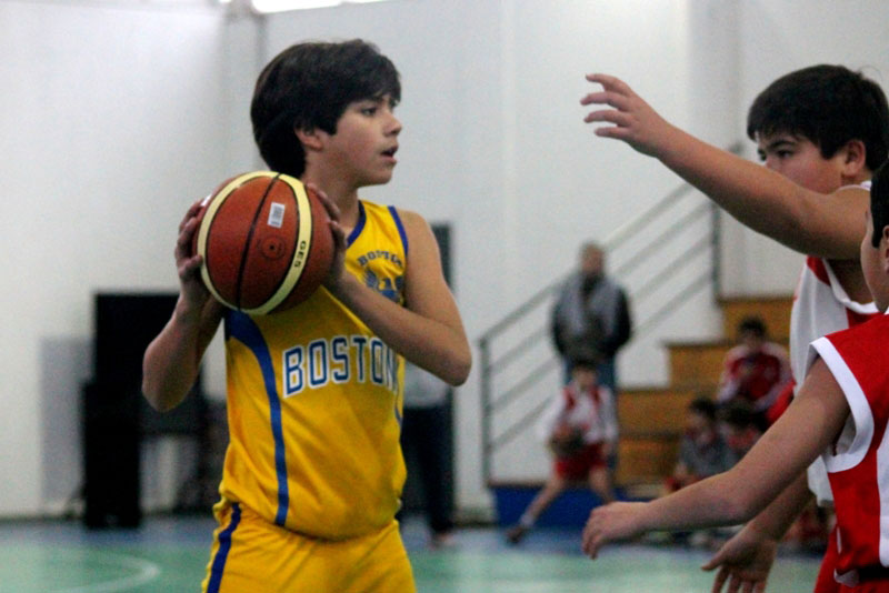 Boston College gritó campeón en el básquetbol escolar