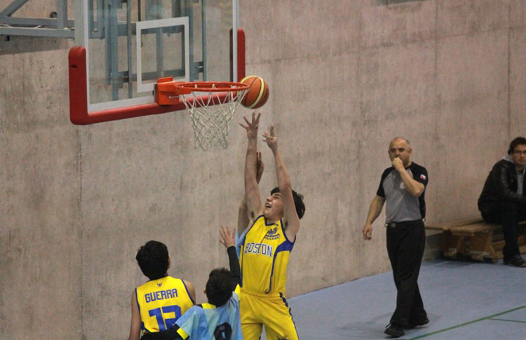 Boston College Huechuraba triunfa ante Santiago College