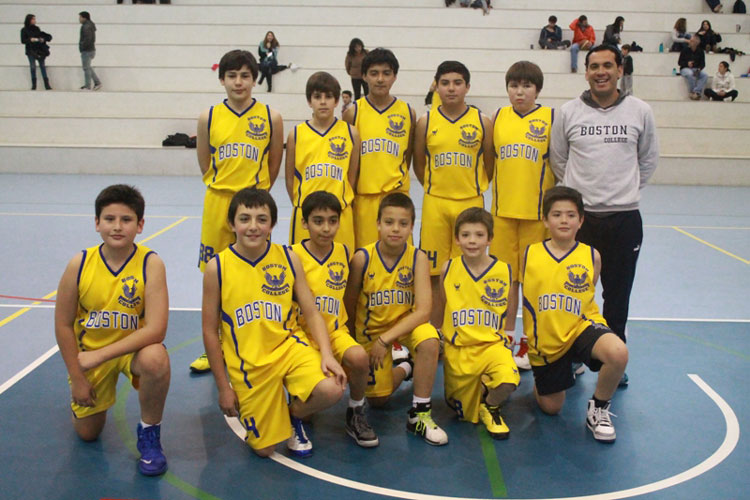 Boston College Huechuraba triunfa ante Santiago College