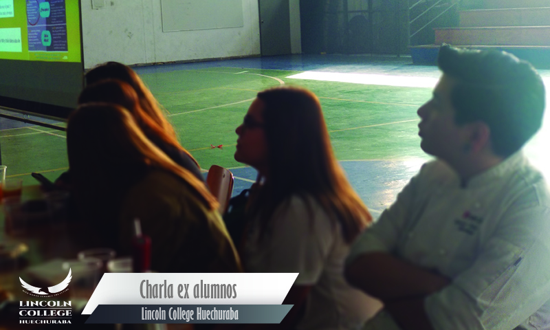 Charla ex-alumnos 