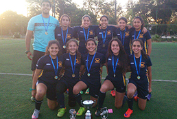 Fútbol femenino, se consagra campeón