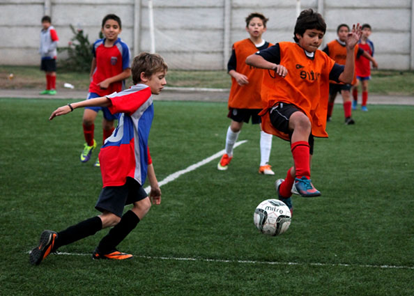 Gran jornada de fútbol se vivió en Boston College Huechuraba