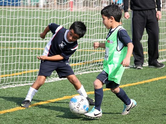 Alto Macul y Huechuraba participan en torneo de la ANFP 