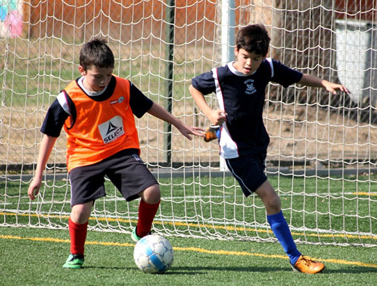 Alto Macul y Huechuraba participan en torneo de la ANFP 