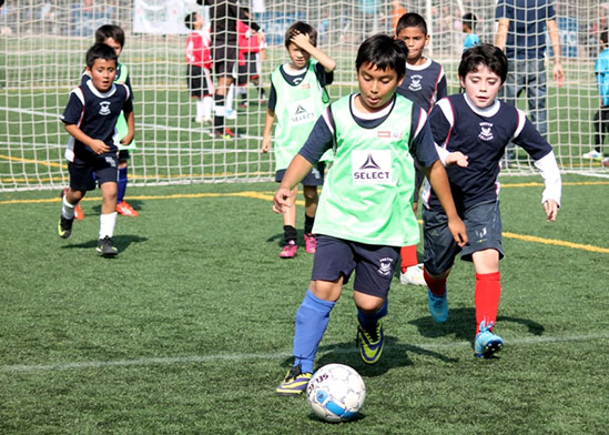 Alto Macul y Huechuraba participan en torneo de la ANFP 