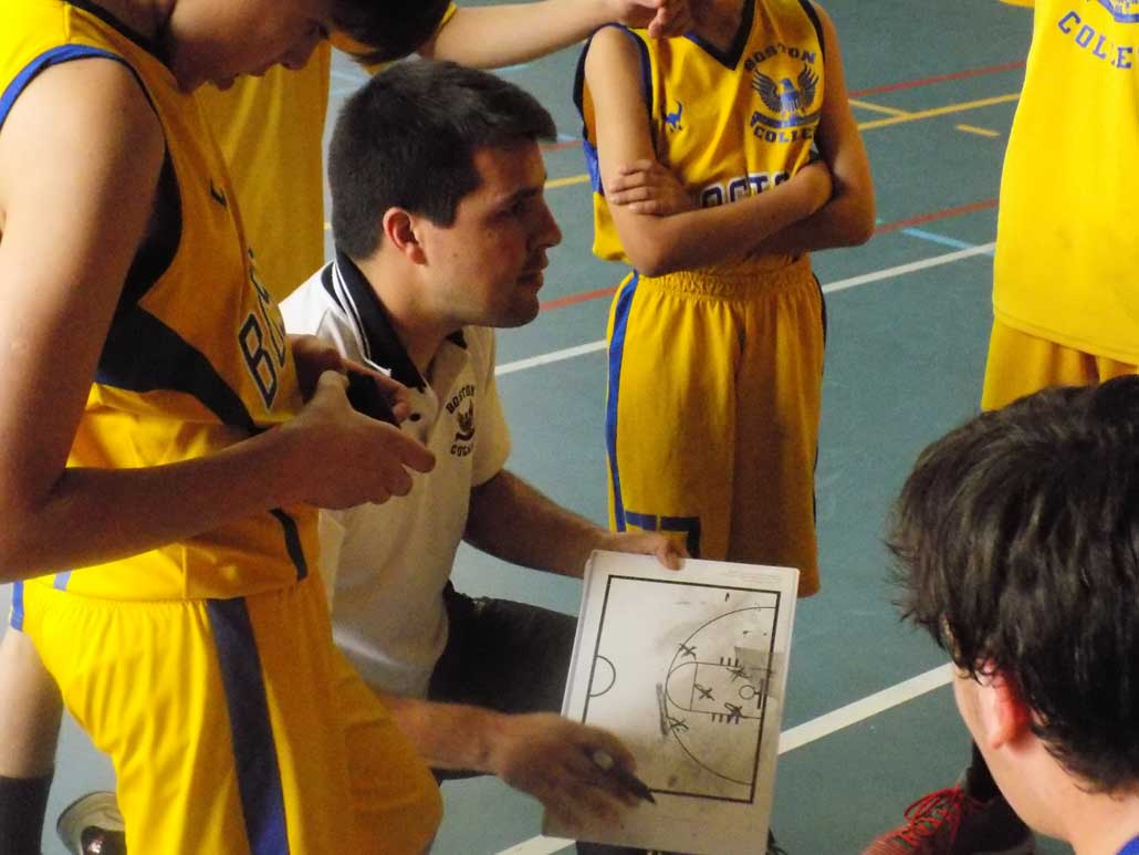 Triunfos importantes para el baloncesto mini e infantil